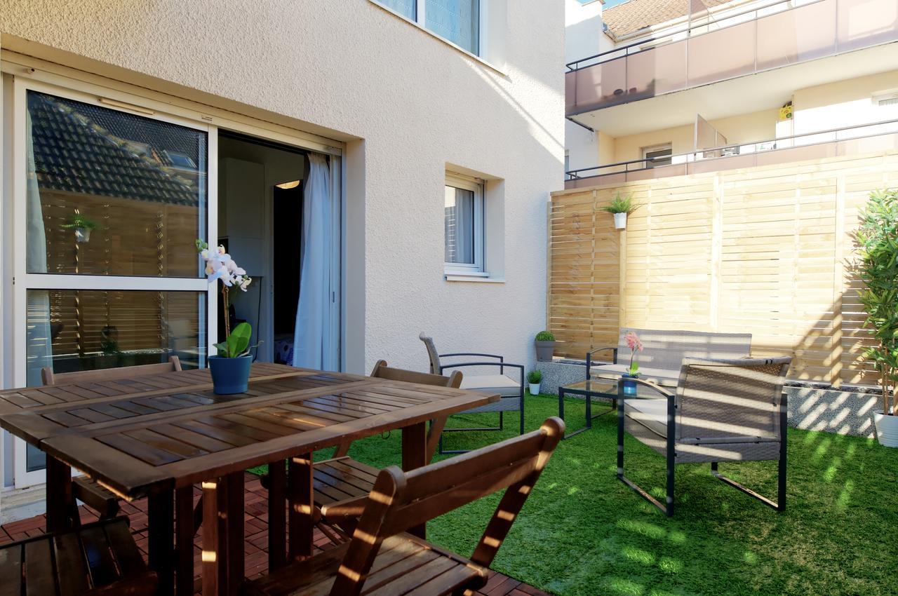 Delalauret Apartment _ Cergy Saint-Christophe エクステリア 写真